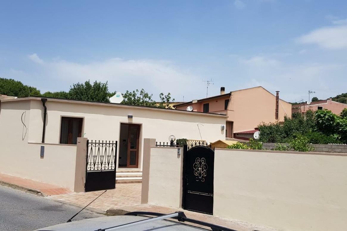 Hotel Albeldi' Domus De Maria Esterno foto